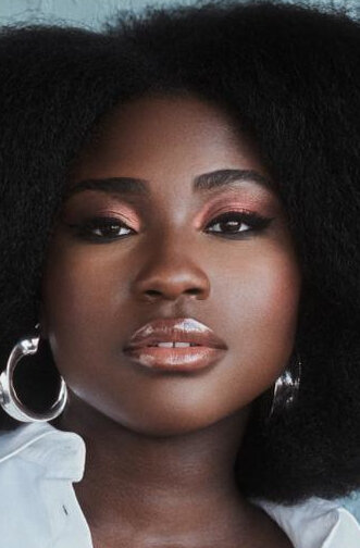 фото Лорин Аджуфо