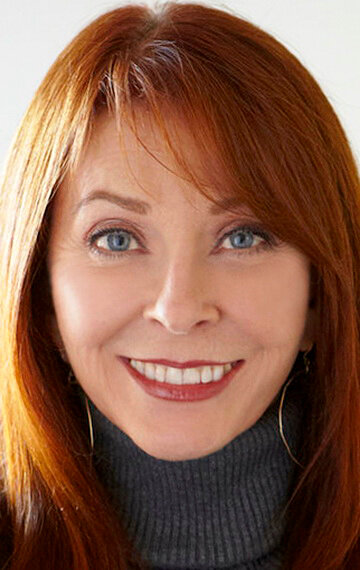 фото Кассандра Петерсон