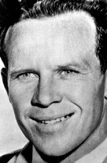 фото Джеймс Догерти