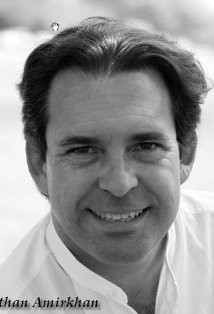 фото Jon Amirkhan