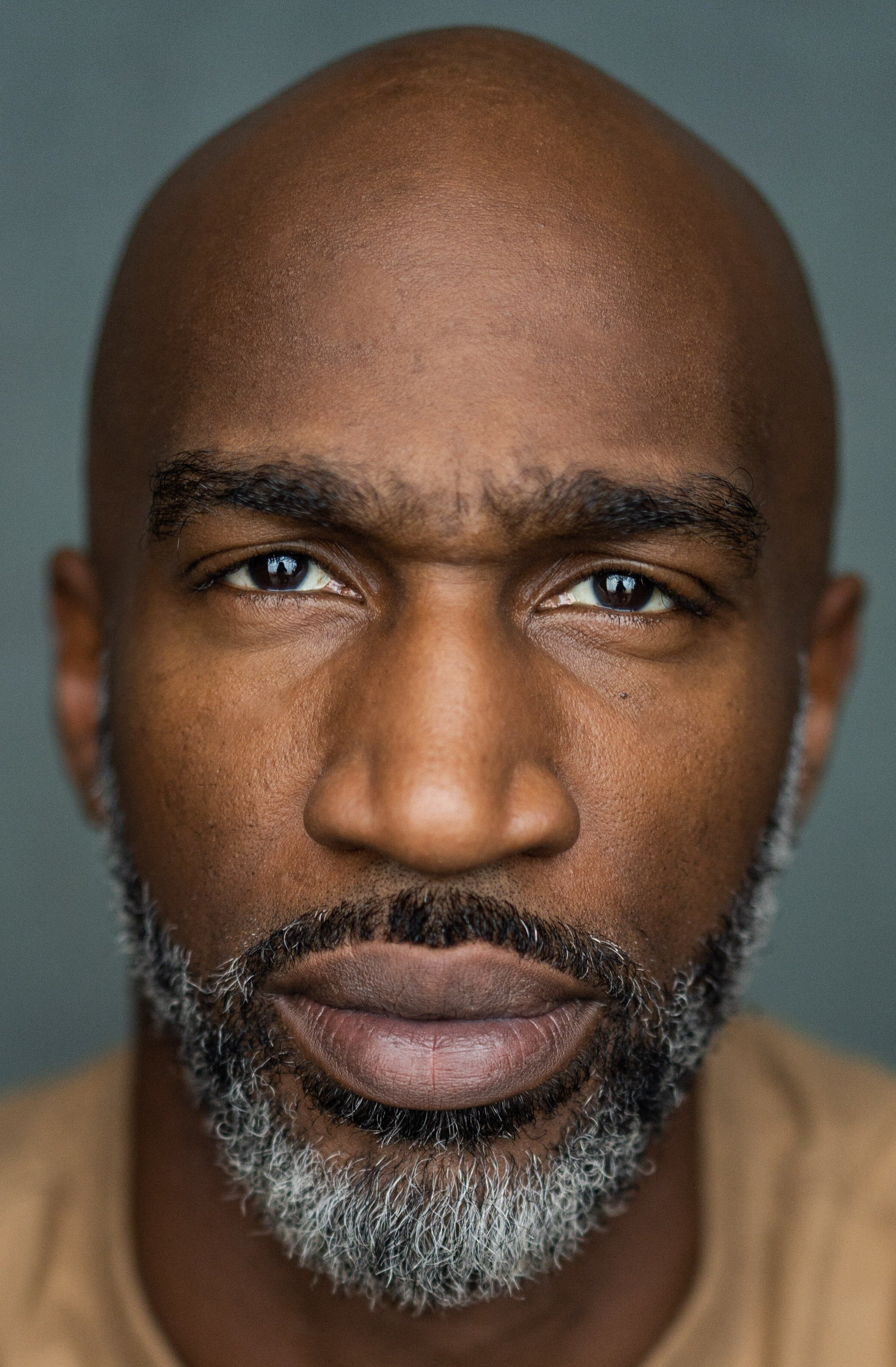 фото Роджер Аджогбе