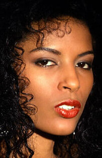 фото Рене Тенисон