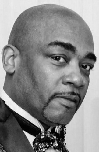 фото D.J. Поло