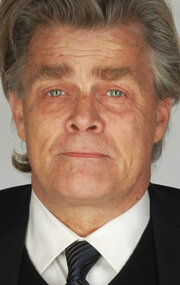 фото Николас Кэмпбелл