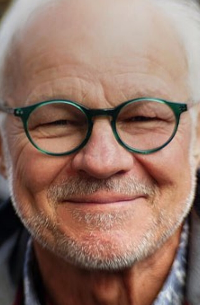 фото Родни Чартерс