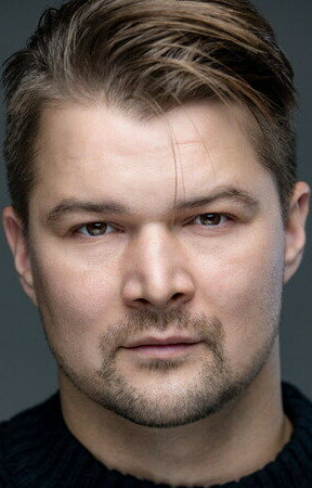 фото Алекс Монтиро