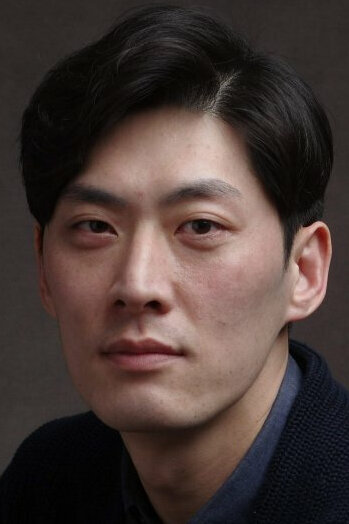 фото Пэк Чон-хван