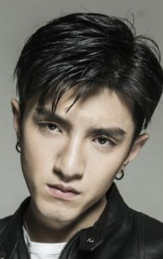 фото Цзинь Хань