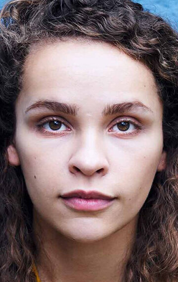 фото Айола Эванс