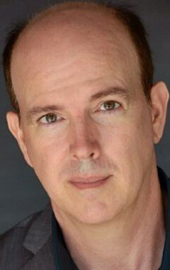 фото Стефен Холлэнд