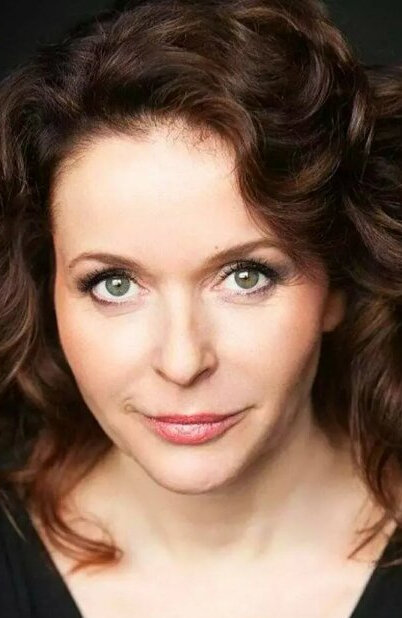 фото Джулия Савалия