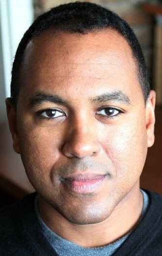 фото Майкл Д. Олмос