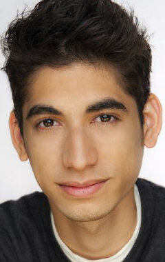 фото Алекс Дж. Флорес