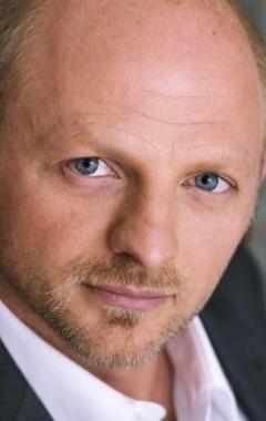 фото Трой Бленелл