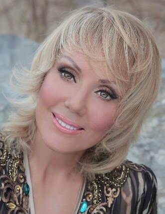 фото Лепа Брена