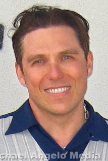 фото Майкл Анджело