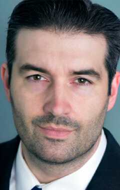 фото Джейсон Конописос