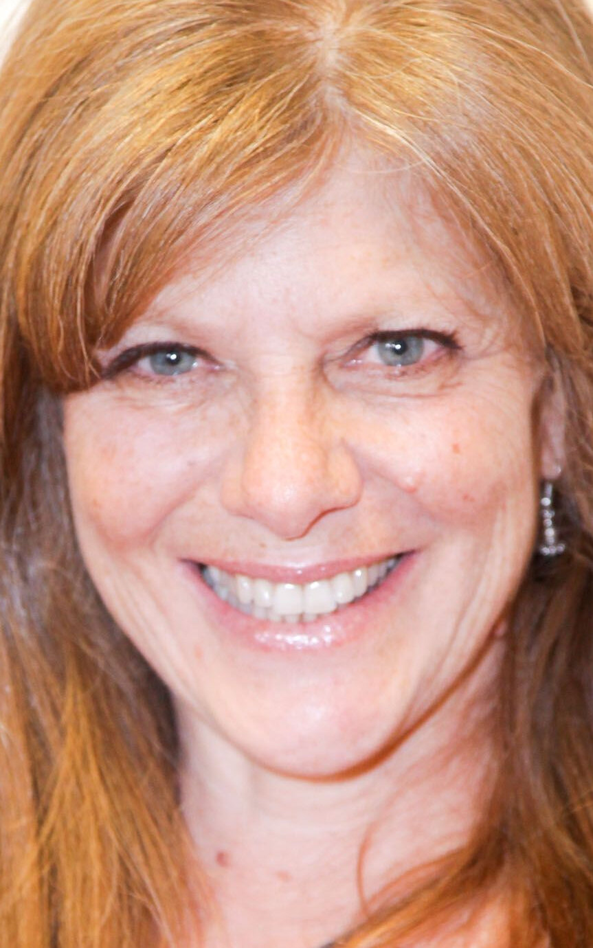 фото Элайза Робертс