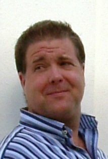 фото Брюс Дау