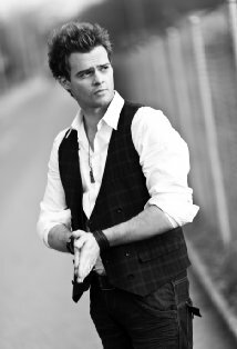 фото Йен Тодари