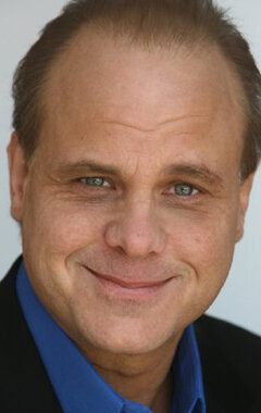 фото Дэннис В. Холл