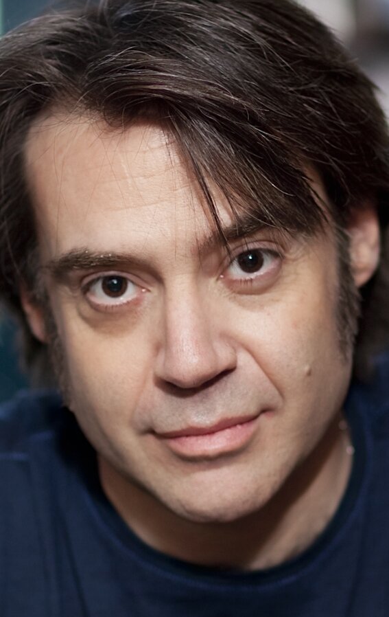 фото Брэд Робертс