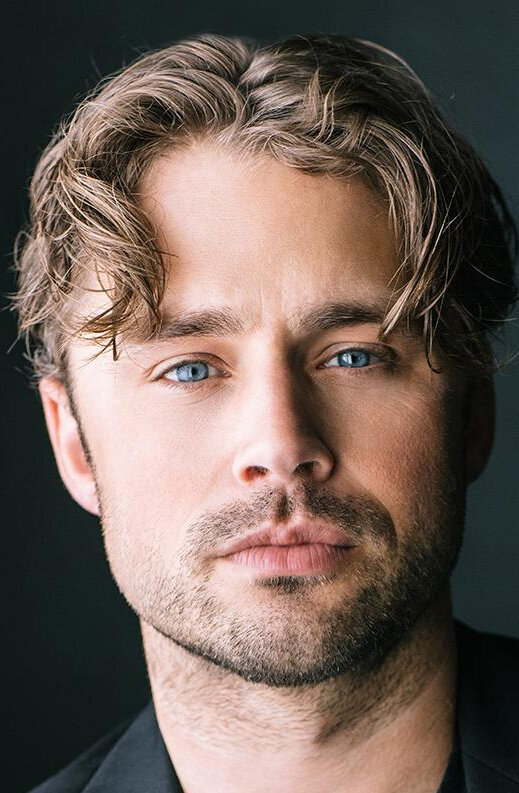 фото Макс Ллойд-Джонс