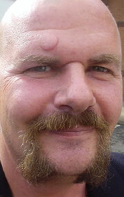 фото Джордж Ньютон