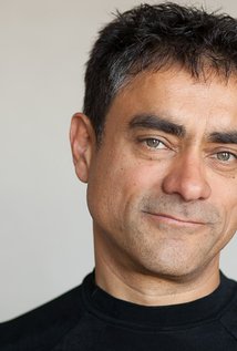 фото Герард ДиНарди