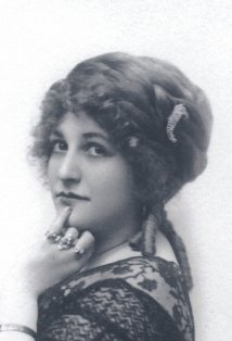 фото Октавия Хэндуорф