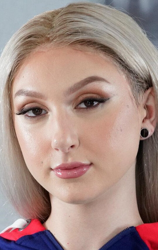 фото Скайлар Вокс