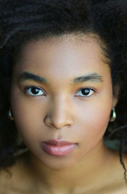 фото Дилейни Хейлс