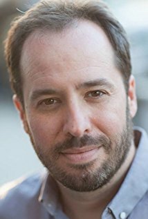 фото Джош Комерс