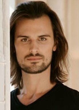 фото Кэйн Манера