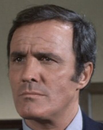 фото Джеймс Луизи