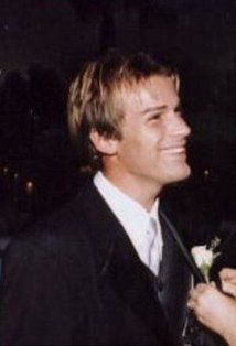 фото Адам Кардон