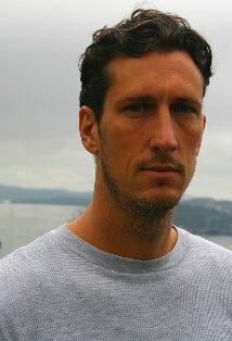 фото Томас Данн