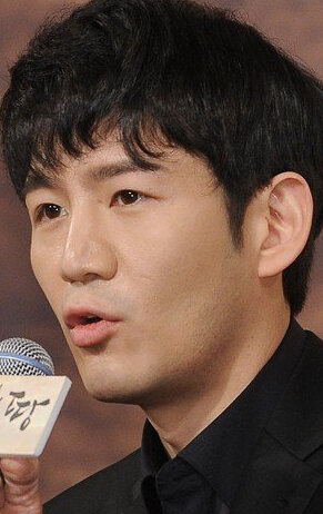 фото Ли Бён-хун