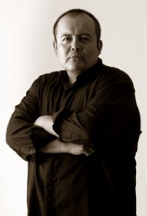 фото Эрнест Цоси