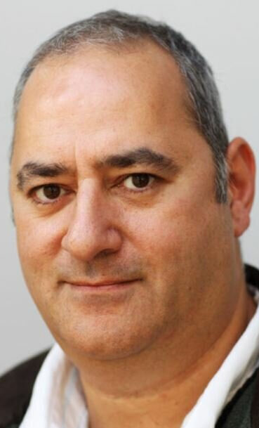 фото Аюб Кхан-Дин