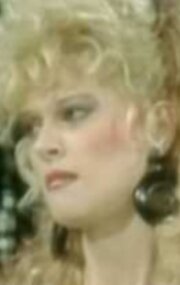 фото Dorys Perry