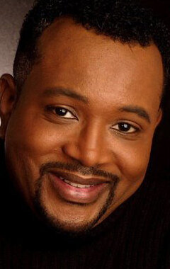 фото Джеймс Льюис