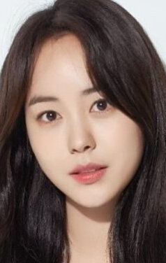 фото Ю Е-бин