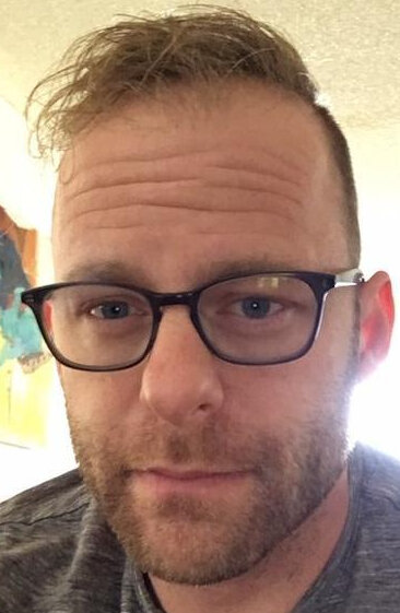 фото Бретт Пирс