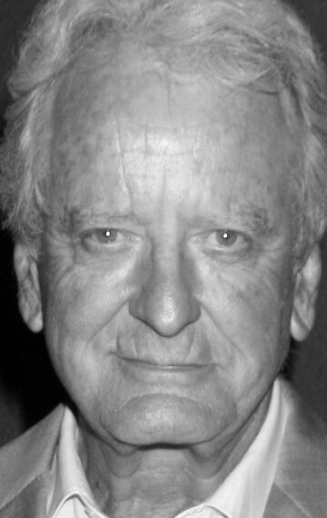 фото Николас Костер