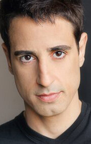 фото Джулиан Акоста