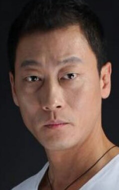 фото Чан И-дон