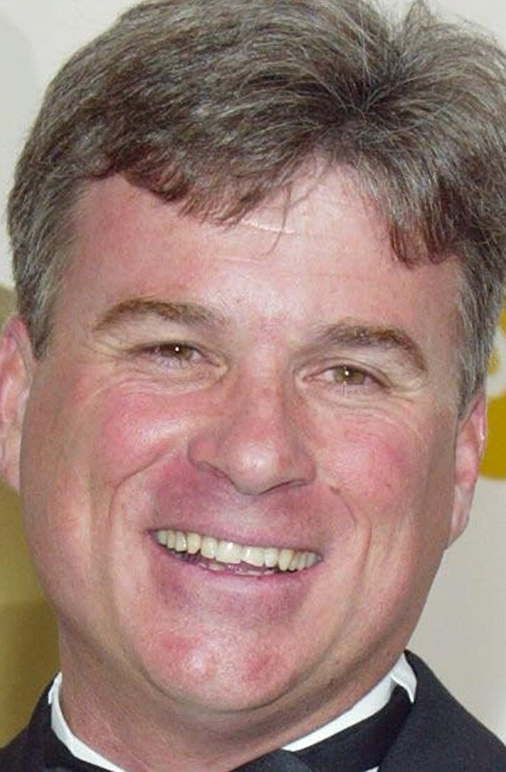 фото Конрад У. Холл