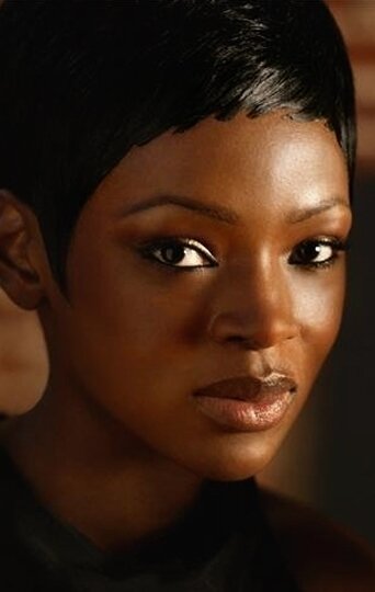 фото Кэролайн Чикези