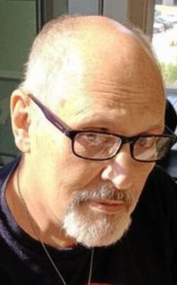 фото Ларри Лэтэм